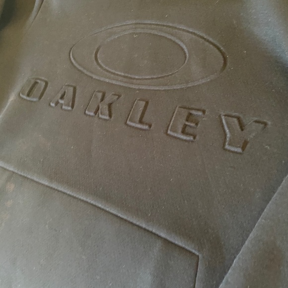Oakley Sweatshirt - Picture 3 of 6